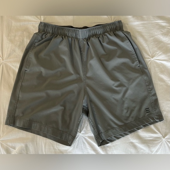 Free Fly Apparel Men’s shorts. 6” inseam. Size Small. - Picture 2 of 5